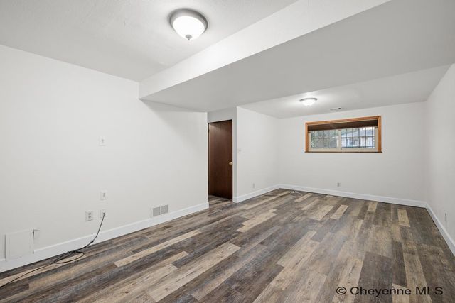 1101 LONG VALLEY RD, Cheyenne, WY 82001