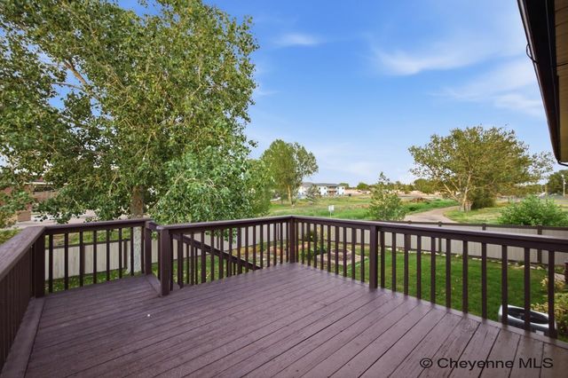 1101 LONG VALLEY RD, Cheyenne, WY 82001