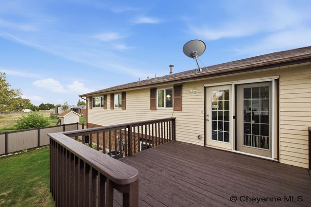 1101 LONG VALLEY RD, Cheyenne, WY 82001