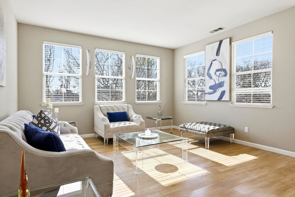 30927 Union City Blvd, Union City, CA 94587