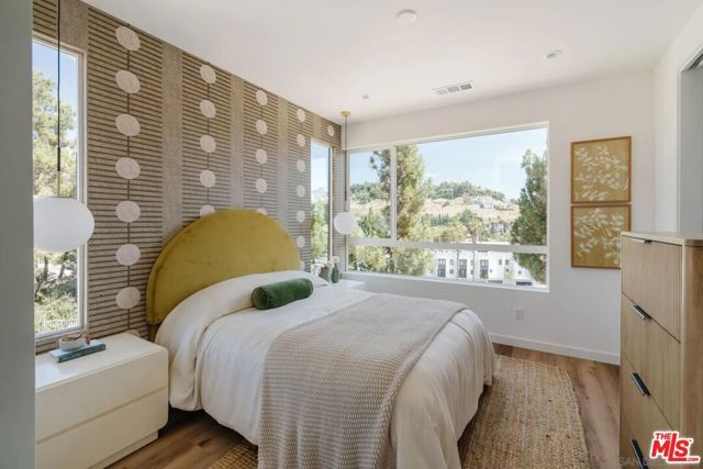 3858 N Emery Lane, Los Angeles, CA 90065