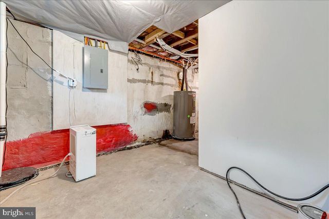 1126 PACKERTON DAM DR, Lehighton, PA 18235
