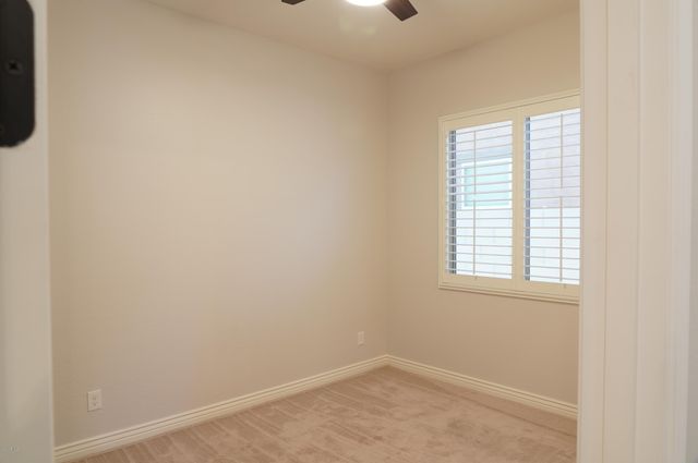 10274 W FETLOCK Trail, Peoria, AZ 85383