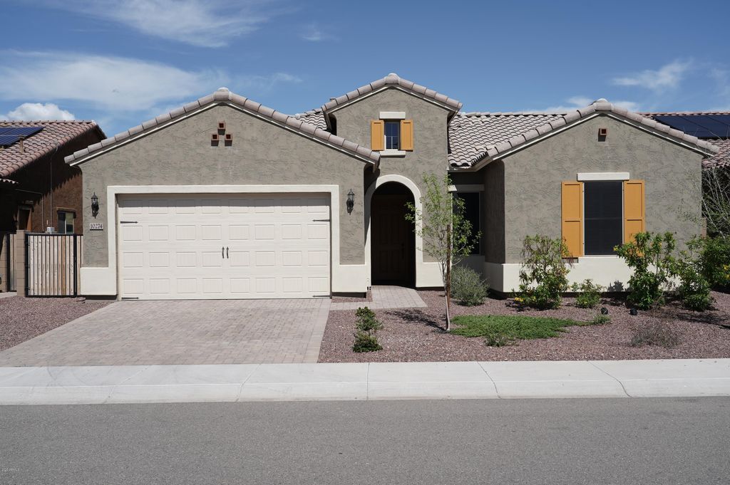 10274 W FETLOCK Trail, Peoria, AZ 85383