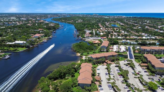 1701 Marina Isle Way 402, Jupiter, FL 33477