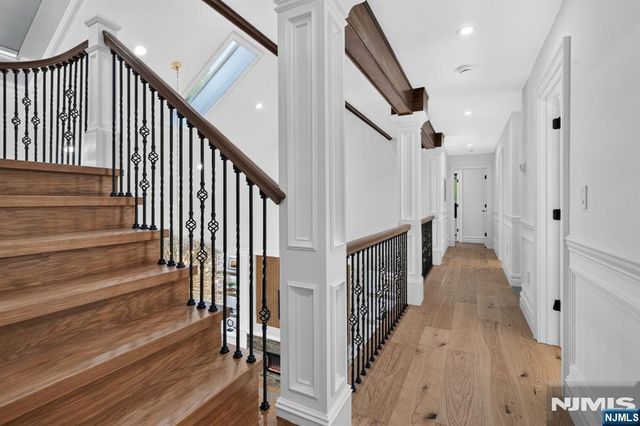 71 Beechwood Drive, Hillsdale, NJ 07642