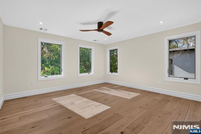 71 Beechwood Drive, Hillsdale, NJ 07642