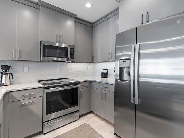 1500 STATE STREET 402, Sarasota, FL 34236