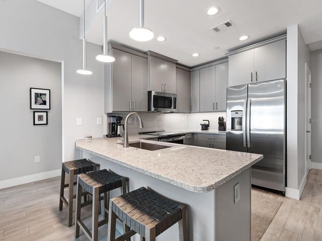 1500 STATE STREET 402, Sarasota, FL 34236