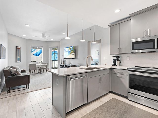1500 STATE STREET 402, Sarasota, FL 34236