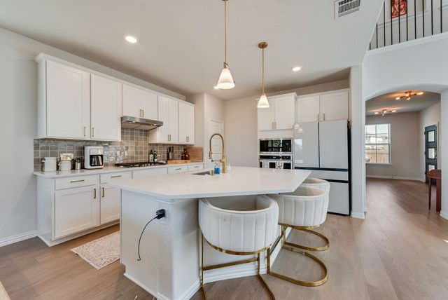 1220 Canuela Way, Justin, TX 76247
