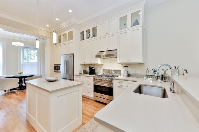 142 West Concord Street 1, Boston, MA 02118