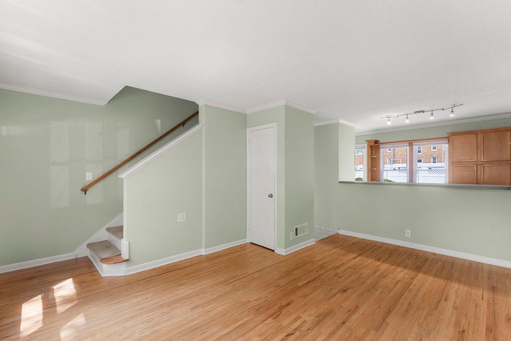 2037 Montreal Avenue, Saint Paul, MN 55116 — photo 5