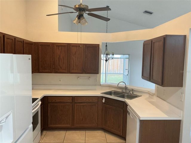 216 ISLAND WATER WAY, Apollo Beach, FL 33572