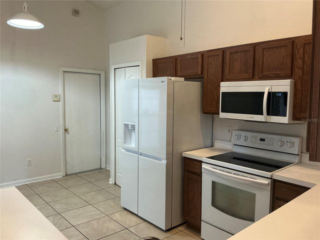 216 ISLAND WATER WAY, Apollo Beach, FL 33572