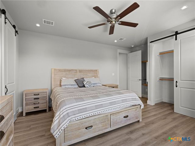 200 Archview Lane, Kingsland, TX 78639