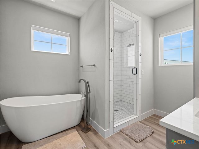 200 Archview Lane, Kingsland, TX 78639