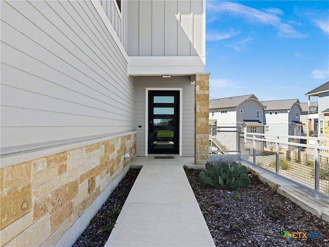 200 Archview Lane, Kingsland, TX 78639