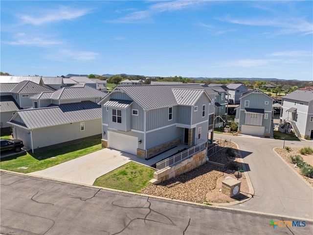 200 Archview Lane, Kingsland, TX 78639