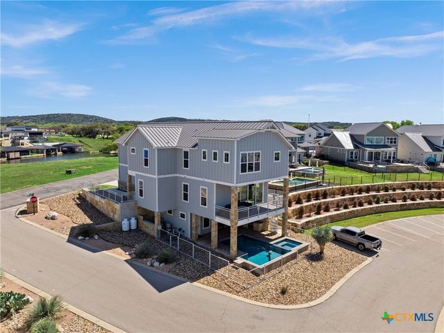 200 Archview Lane, Kingsland, TX 78639