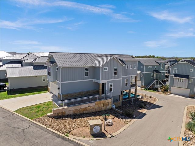 200 Archview Lane, Kingsland, TX 78639