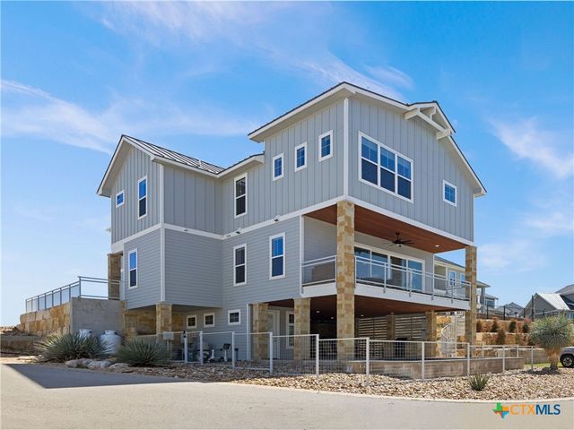 200 Archview Lane, Kingsland, TX 78639