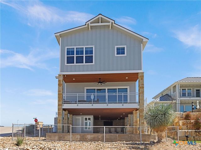 200 Archview Lane, Kingsland, TX 78639