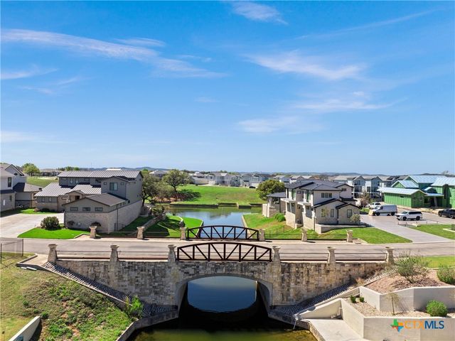 200 Archview Lane, Kingsland, TX 78639
