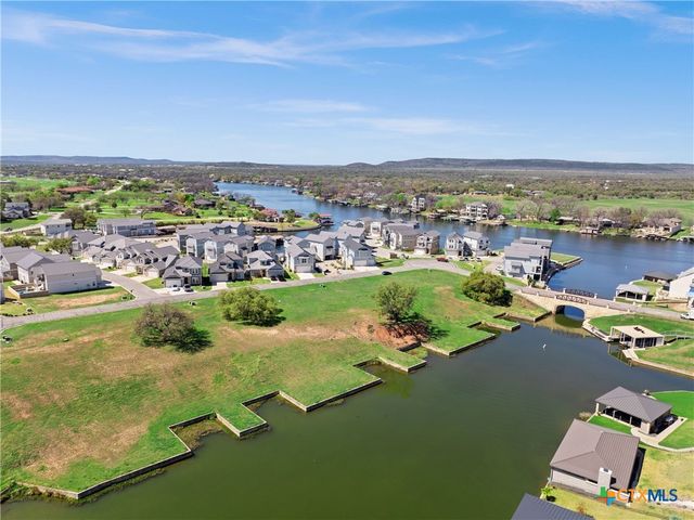 200 Archview Lane, Kingsland, TX 78639