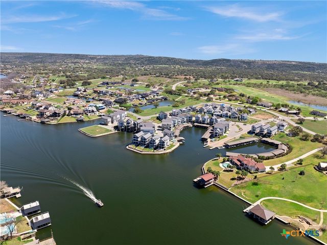 200 Archview Lane, Kingsland, TX 78639