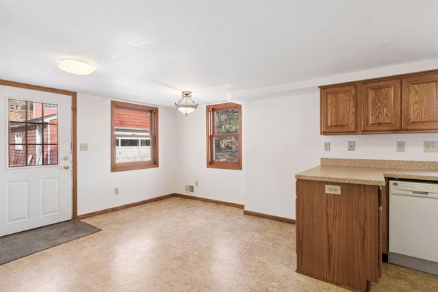 949 Benhill Road, Saint Paul, MN 55105