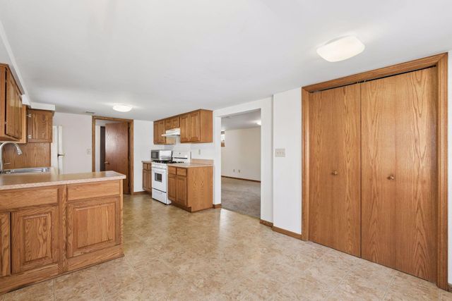 949 Benhill Road, Saint Paul, MN 55105