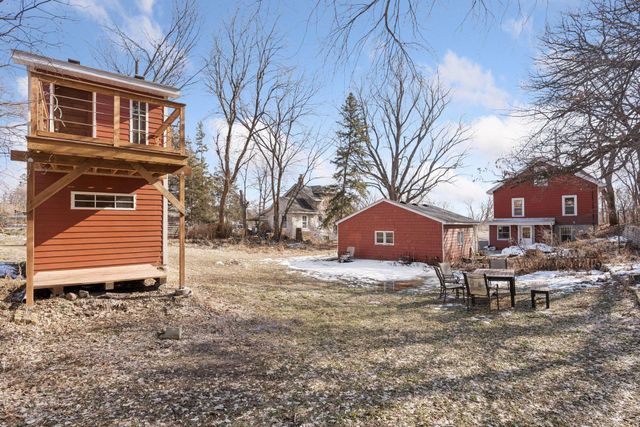 949 Benhill Road, Saint Paul, MN 55105