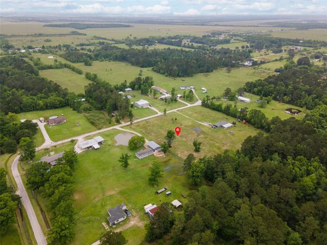 650 County Road 6611, Dayton, TX 77535