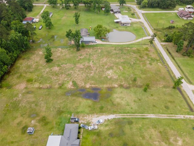 650 County Road 6611, Dayton, TX 77535