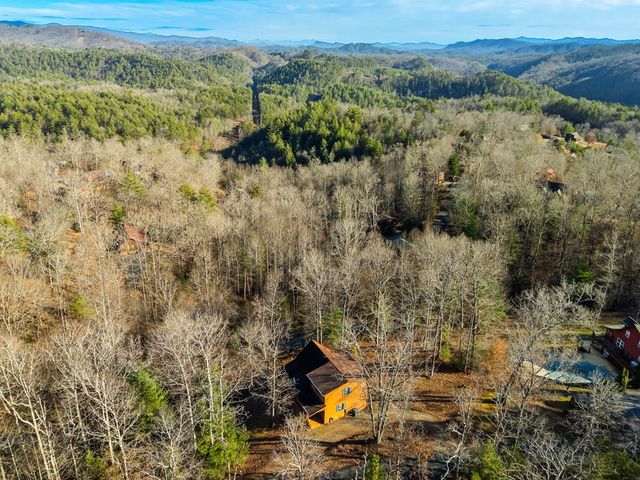 255 Birchwood Circle, Murphy, NC 28906