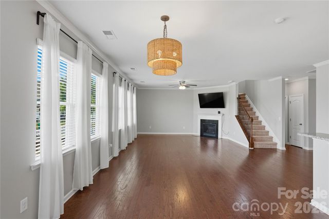 13731 Canterbury Castle Drive, Charlotte, NC 28273