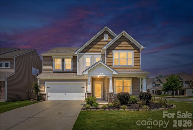 13731 Canterbury Castle Drive, Charlotte, NC 28273