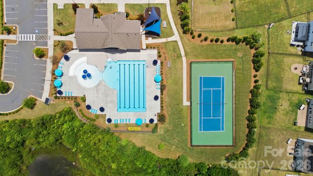 13731 Canterbury Castle Drive, Charlotte, NC 28273