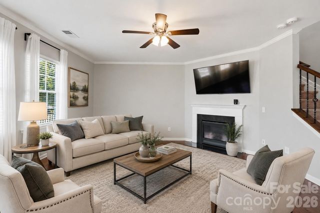 13731 Canterbury Castle Drive, Charlotte, NC 28273