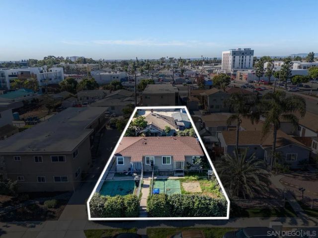 210-212 Del Mar Ave., Chula Vista, CA 91910