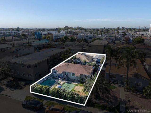 210-212 Del Mar Ave., Chula Vista, CA 91910