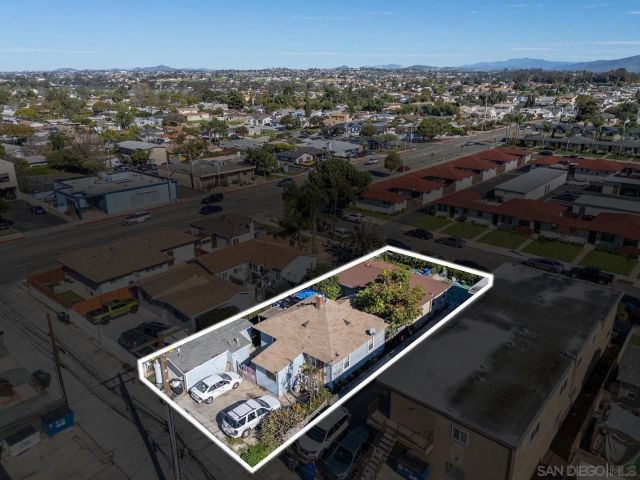 210-212 Del Mar Ave., Chula Vista, CA 91910