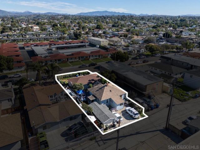 210-212 Del Mar Ave., Chula Vista, CA 91910