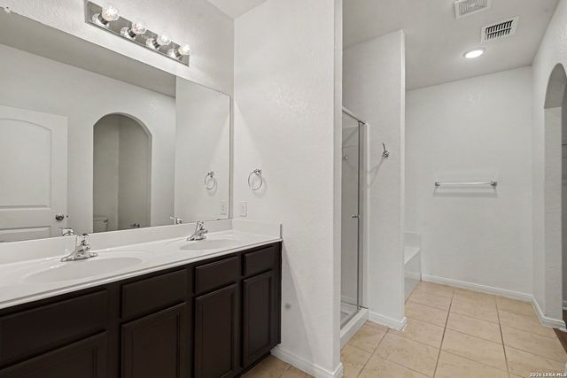 12250 COMMANDER DR, San Antonio, TX 78252