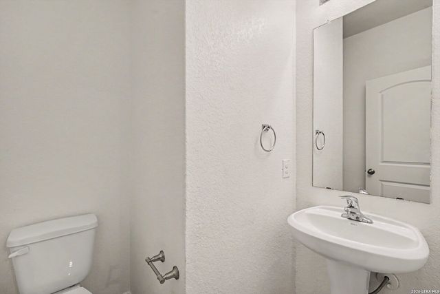 12250 COMMANDER DR, San Antonio, TX 78252