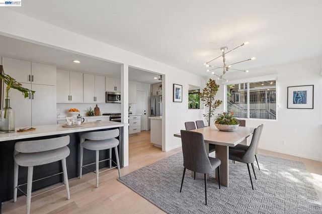 6801 ARMOUR DRIVE, Oakland, CA 94611