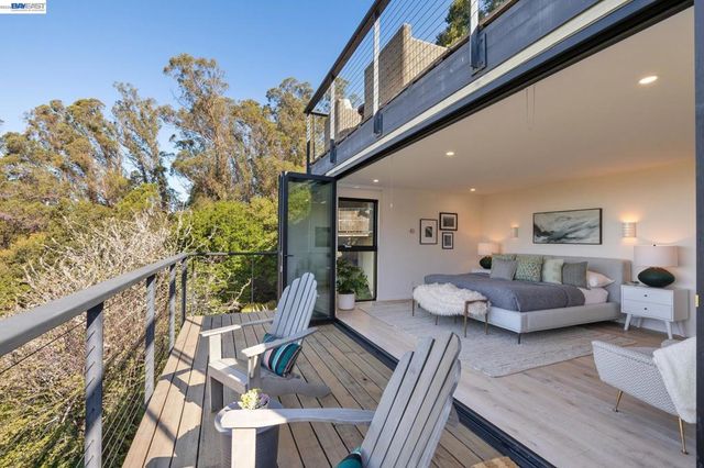 6801 ARMOUR DRIVE, Oakland, CA 94611