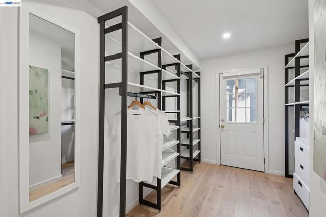 6801 ARMOUR DRIVE, Oakland, CA 94611