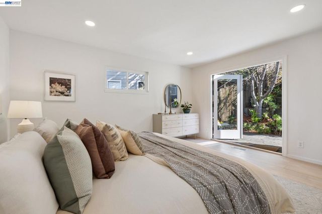 6801 ARMOUR DRIVE, Oakland, CA 94611